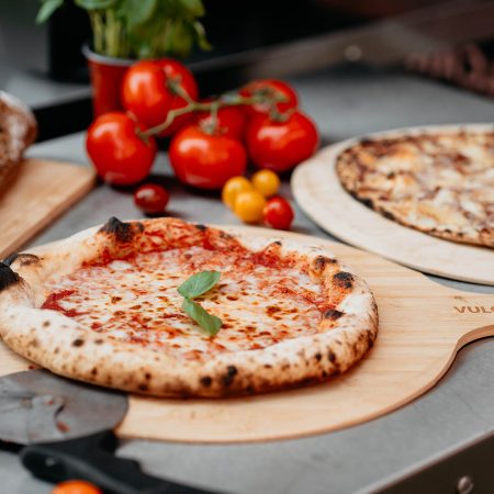 Pizza au feu de bois | Vulcano France